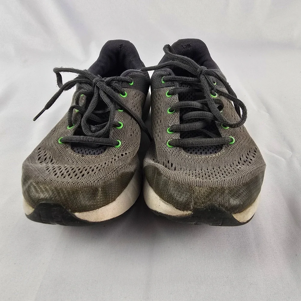 Under Armour Micro G Pursuit Running Shoes‎ Kids 4Y Gray Lime Green Lightweight